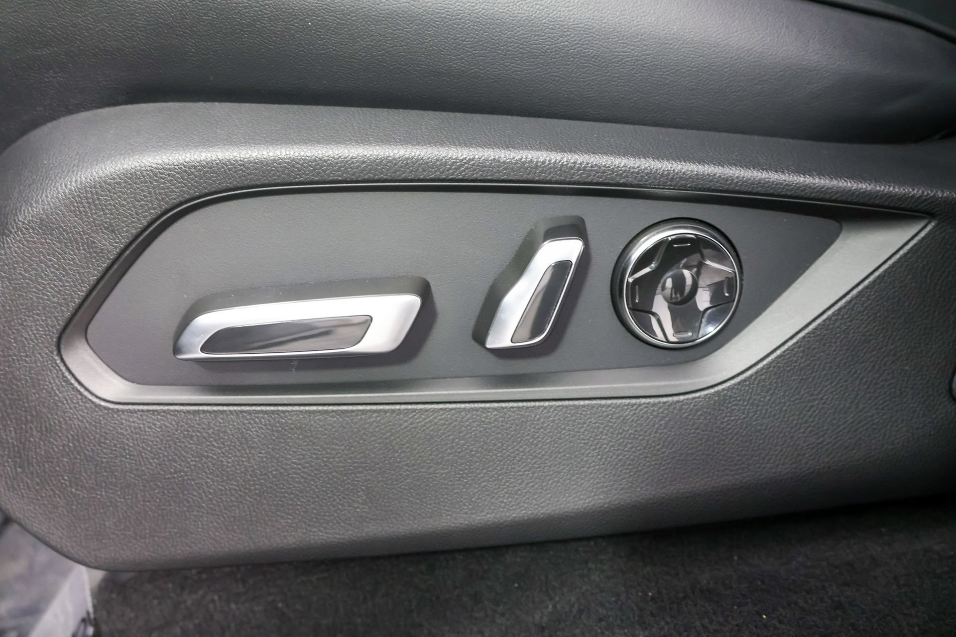 Used 2024 Acura MDX A-Spec AWD/4WD image 7