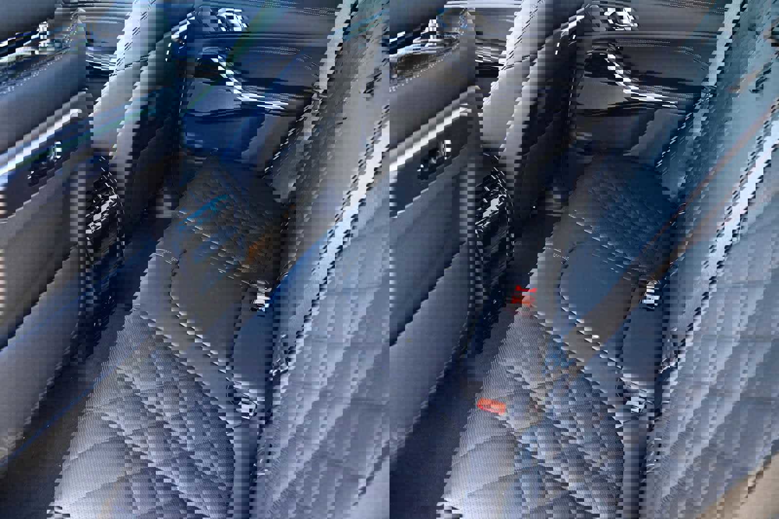 New 2026 BMW X5 xDrive50e w/ Premium Package image 6