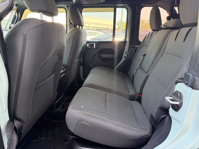 Used 2024 Jeep Wrangler Unlimited w/ Convenience Group AWD/4WD image 11