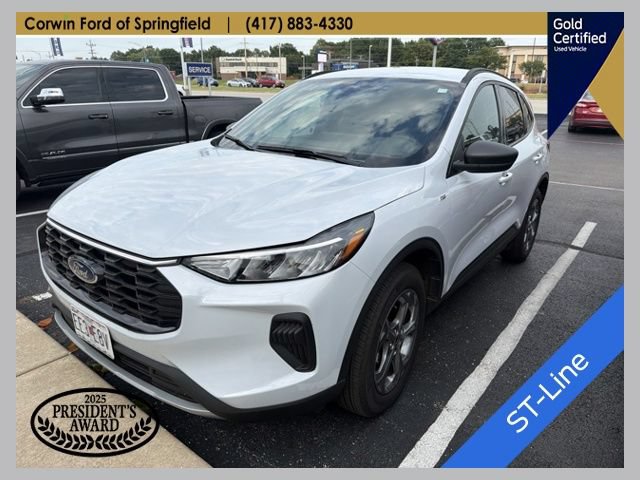 Certified 2025 Ford Escape ST-Line w/ Tech Pack #1 AWD/4WD image 1