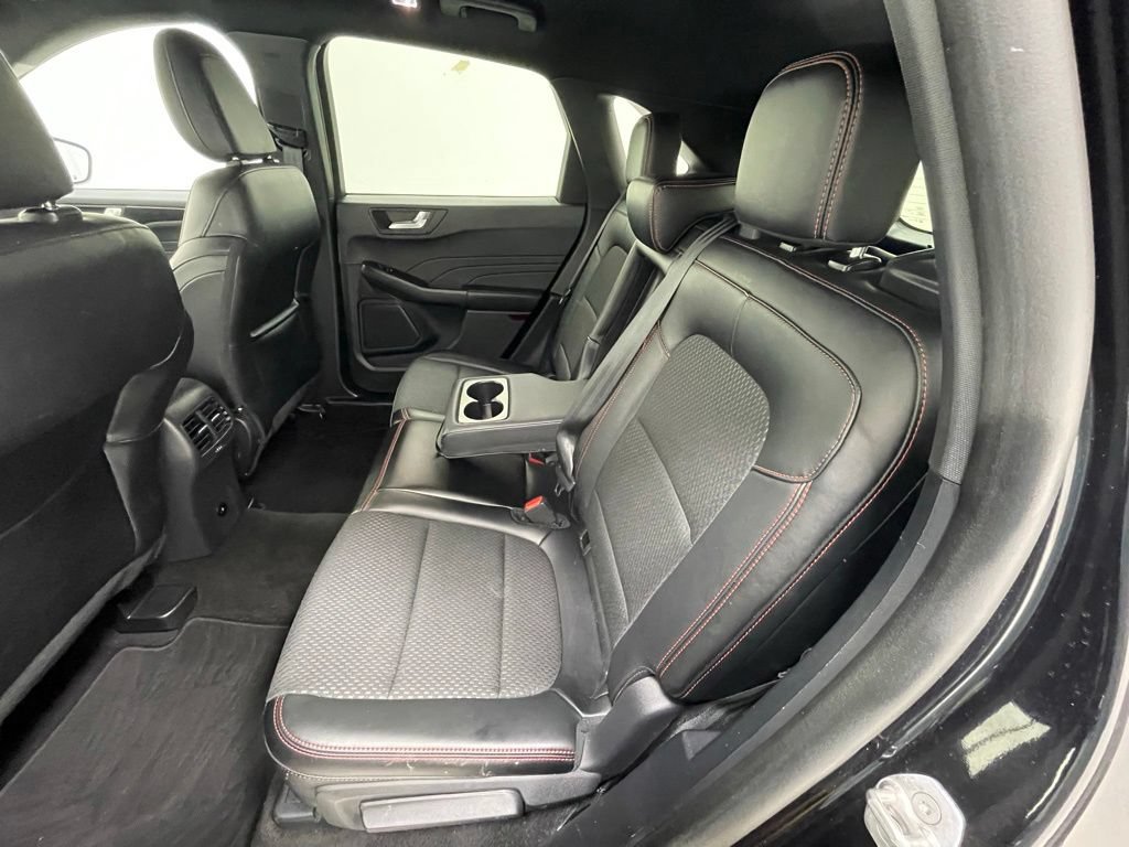 Used 2025 Ford Escape ST-Line AWD/4WD image 11