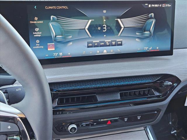 Used 2025 BMW 330i Sedan w/ Premium Package image 14