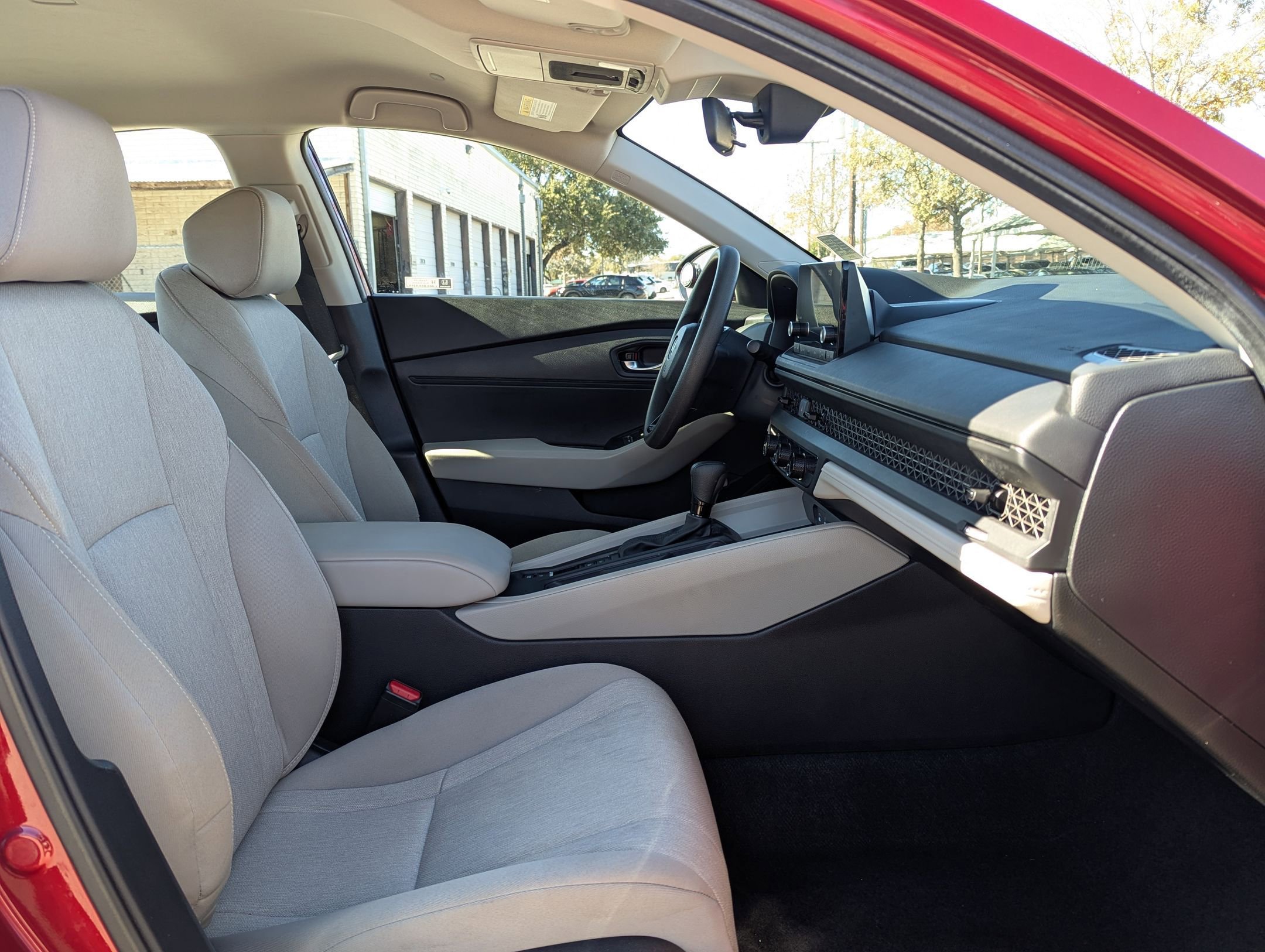 Used 2025 Honda Accord LX image 26