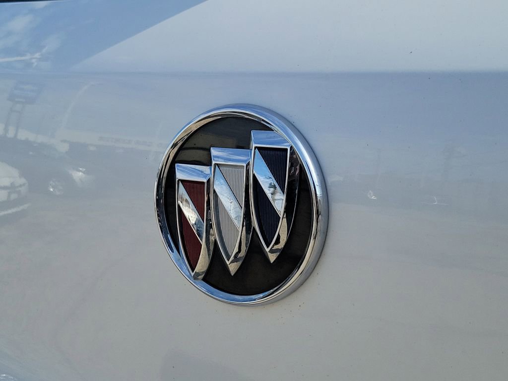 Used 2023 Buick Encore GX Essence w/ Experience Buick Package image 6