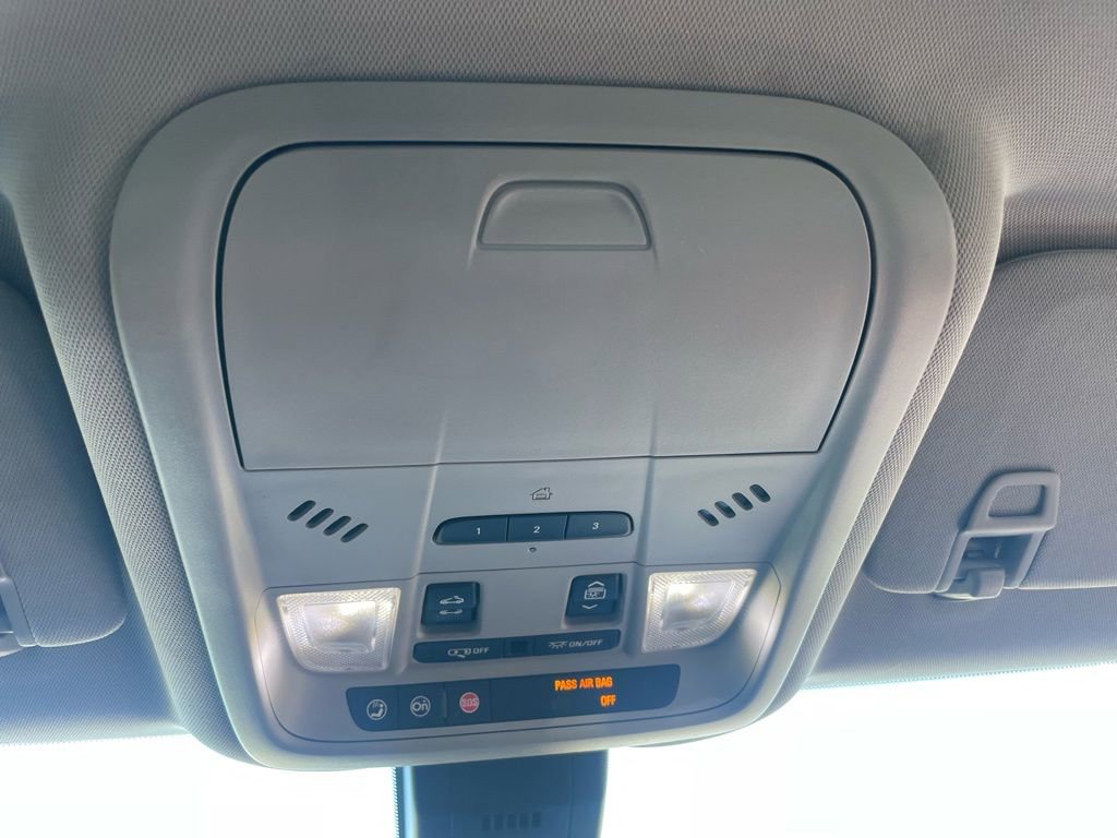 Used 2018 GMC Terrain SLT w/ Preferred Package image 21