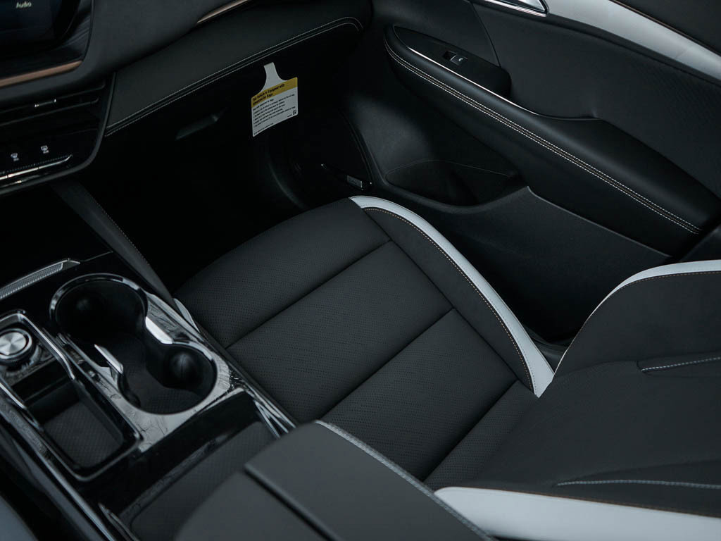 New 2025 Buick Envision Sport Touring image 26