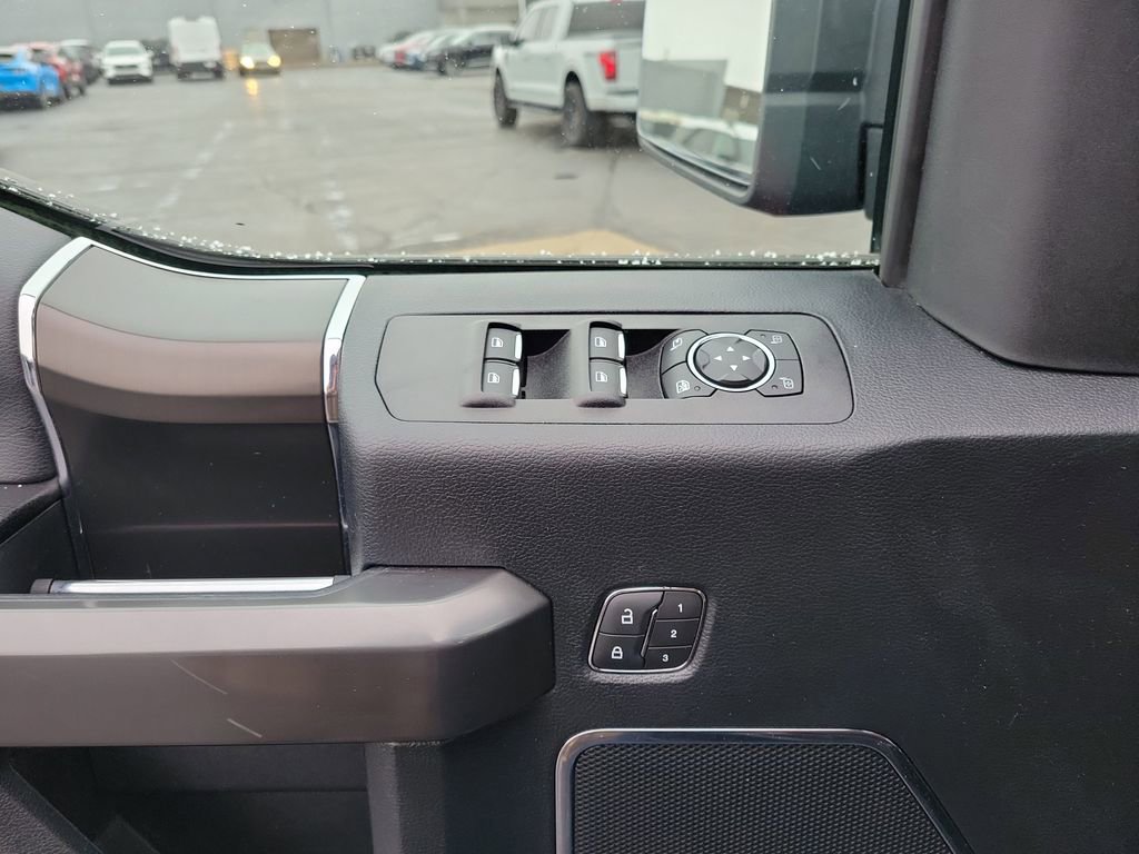 Certified 2019 Ford F150 Lariat image 18