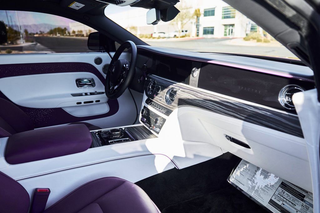 Used 2024 Rolls-Royce Spectre w/ Spectre Launch Package image 37