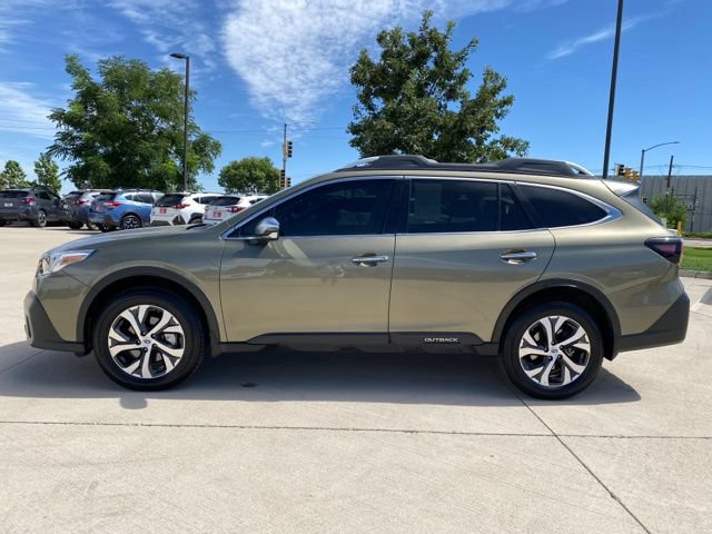 Used 2022 Subaru Outback Touring XT AWD/4WD image 2