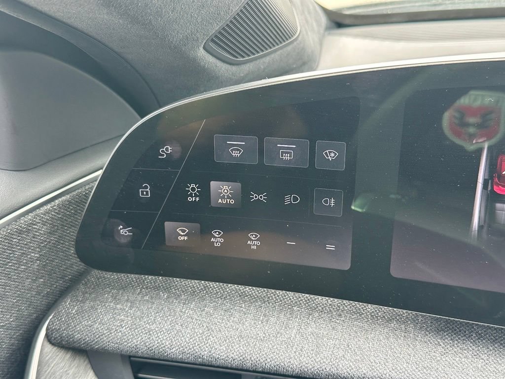 Used 2024 Lucid Air Touring AWD/4WD image 24