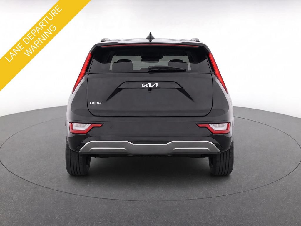 Certified 2023 Kia Niro Wind w/ Wind Preserve Package FWD image 7