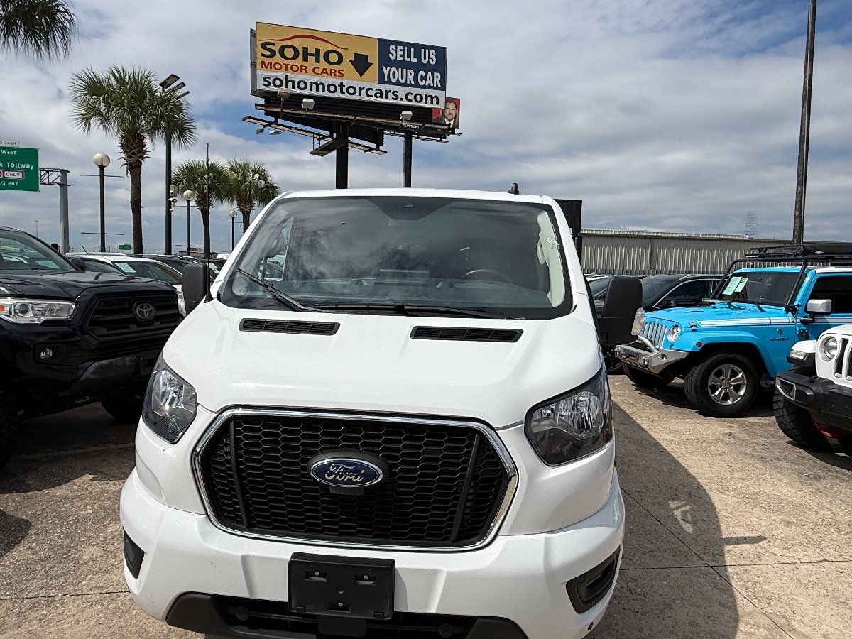 Used 2024 Ford Transit 350 XLT RWD image 8