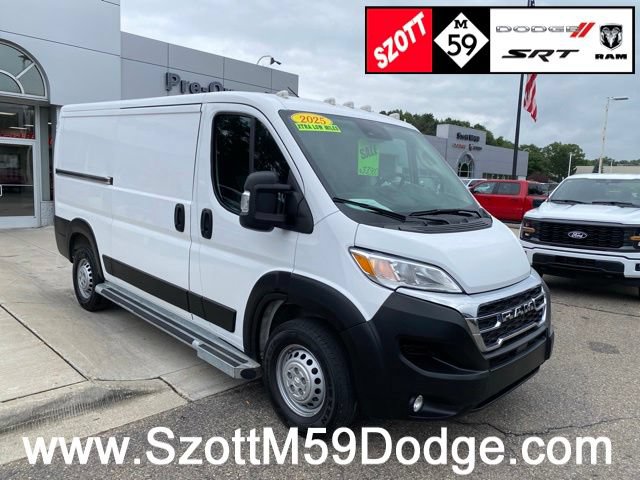 Used 2025 RAM ProMaster 2500 w/ U-Haul Equipment Group FWD image 1
