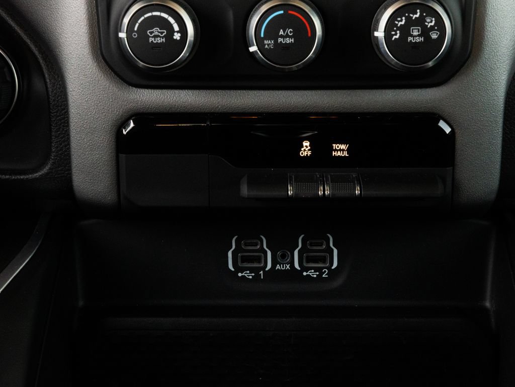 Used 2023 RAM 1500 Big Horn AWD/4WD image 28
