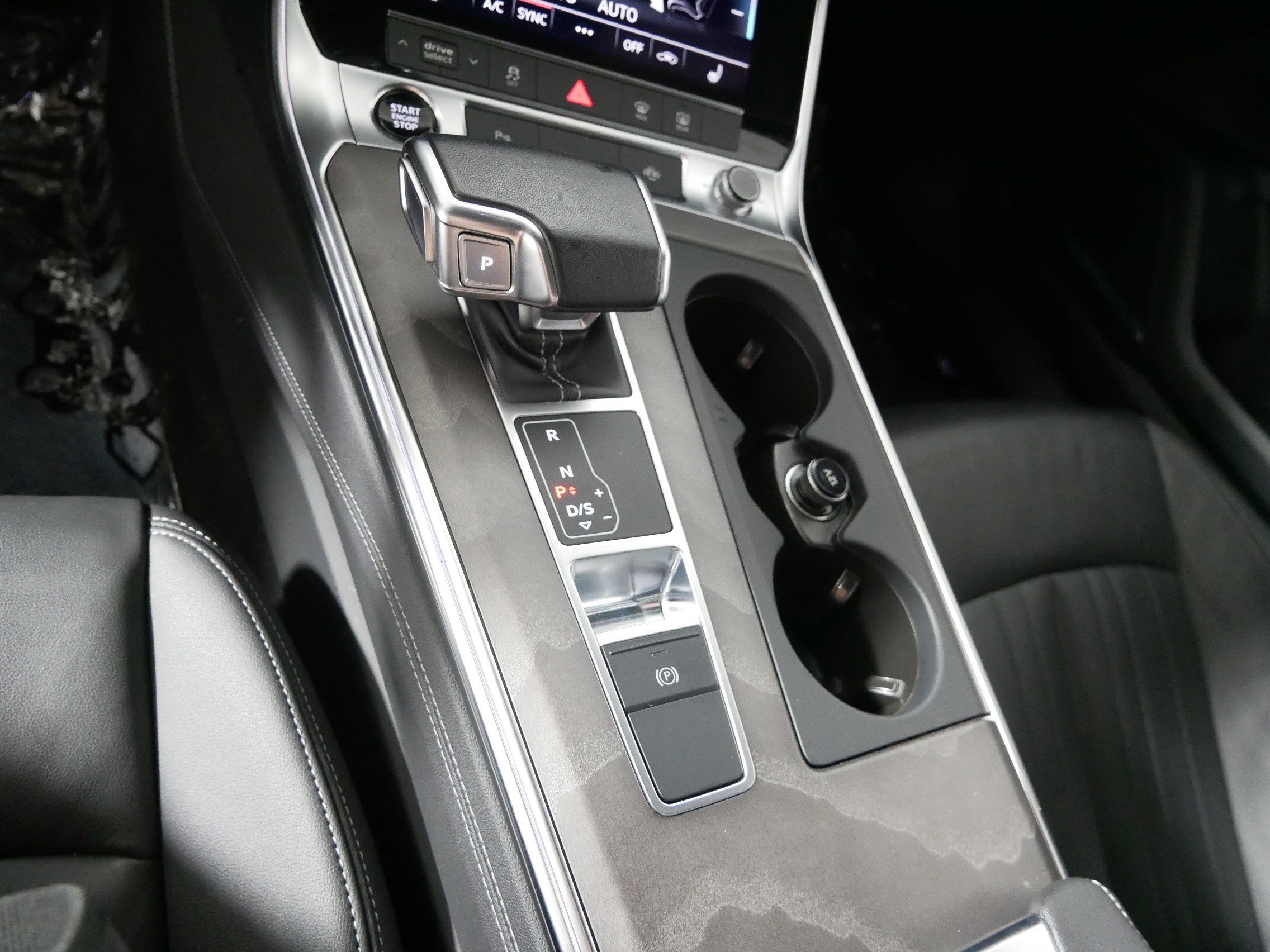 Used 2024 Audi A6 Premium Plus image 24