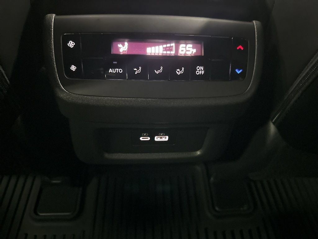 Used 2025 Nissan Pathfinder Rock Creek AWD/4WD image 26