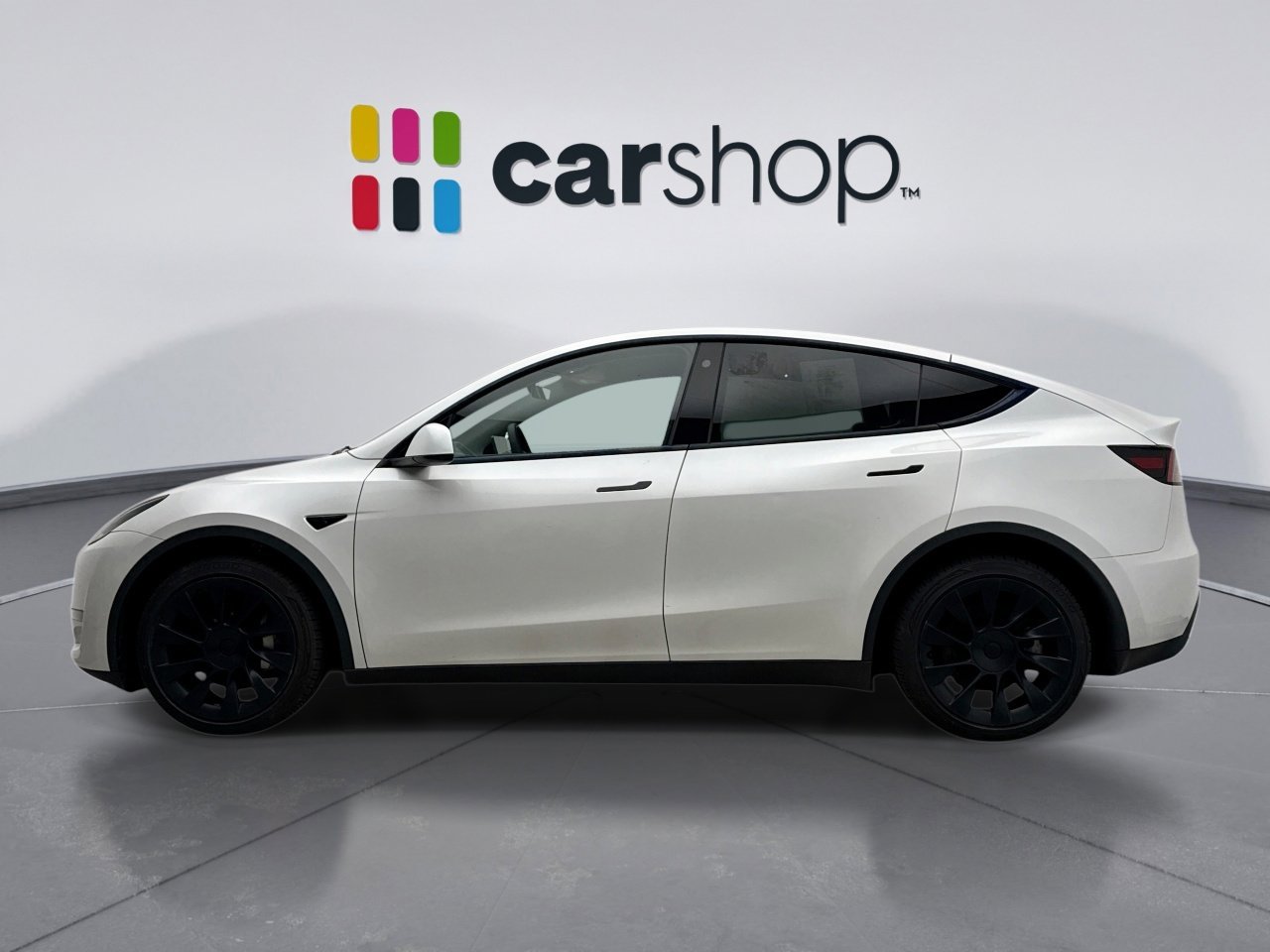 Used 2023 Tesla Model Y Long Range image 2