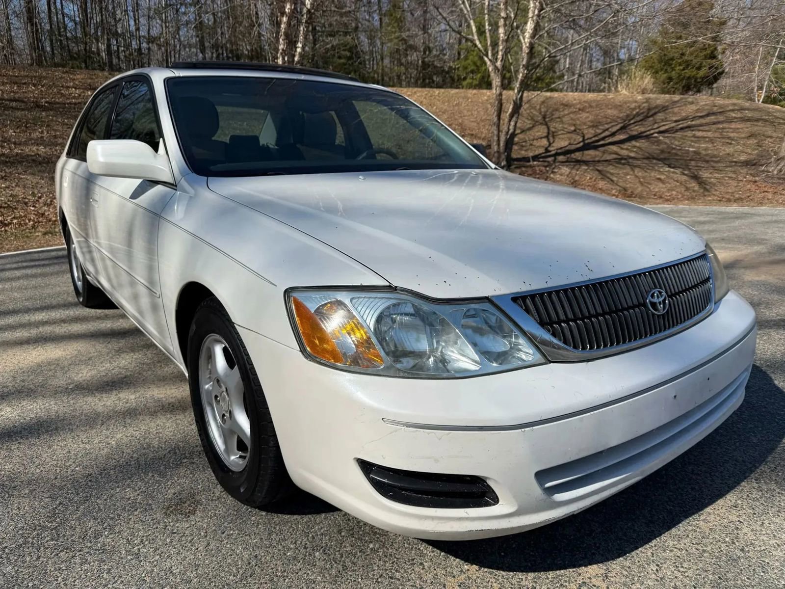Used 2001 Toyota Avalon XL FWD image 3