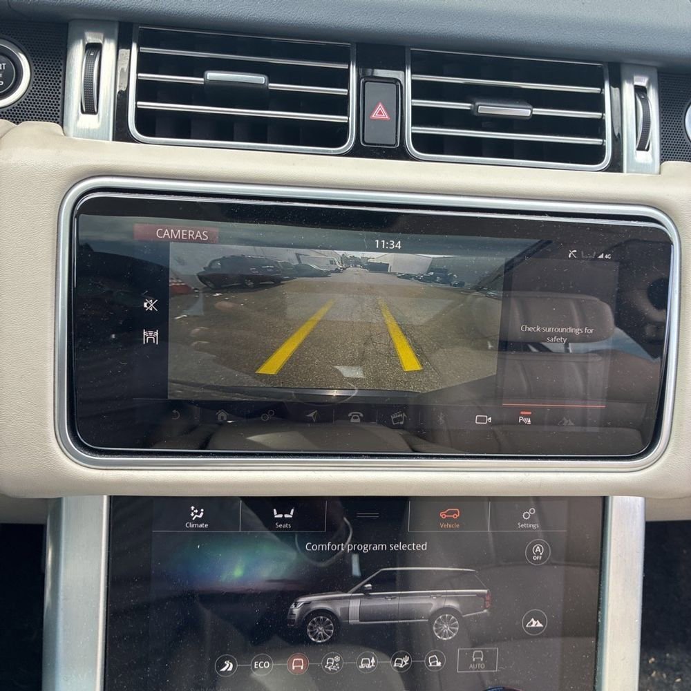 Used 2019 Land Rover Range Rover Supercharged image 11