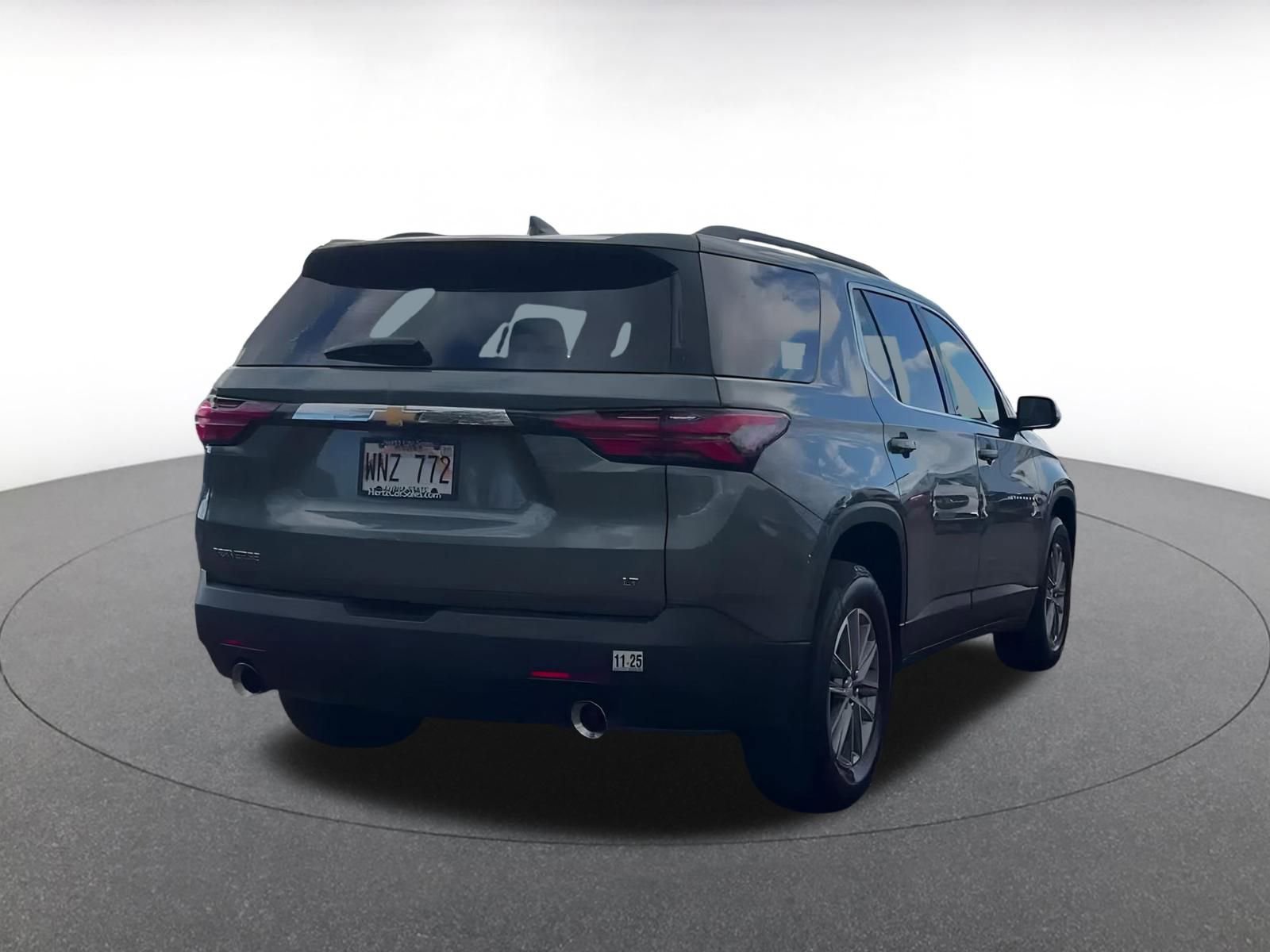 Used 2023 Chevrolet Traverse LT image 15