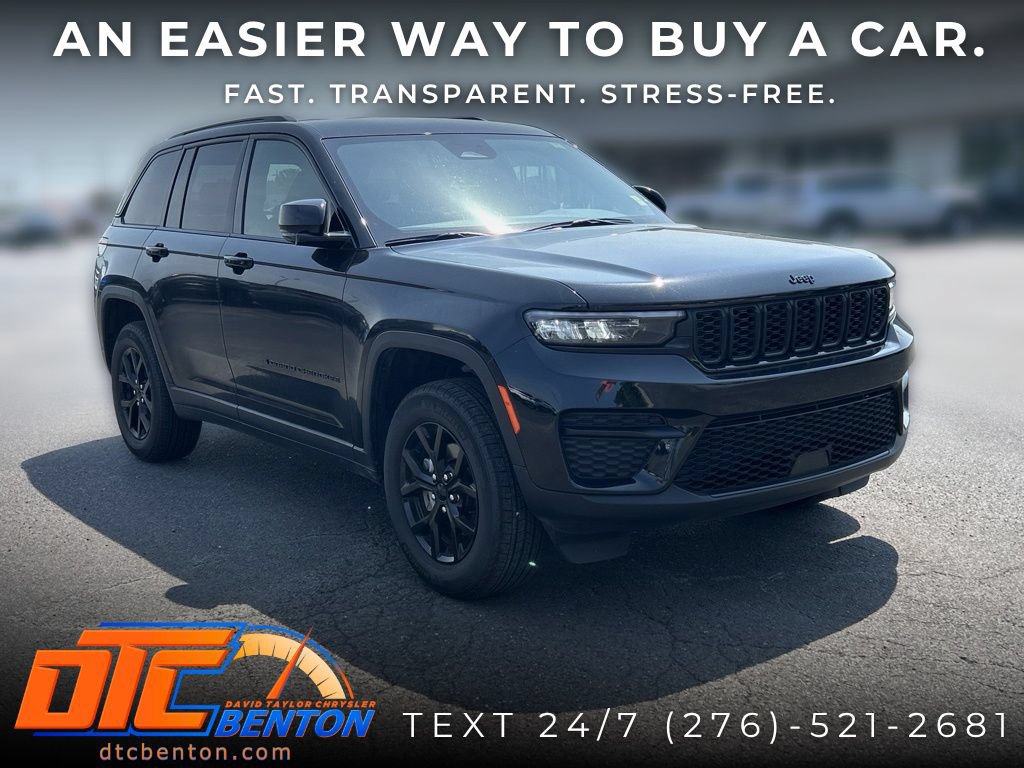 Used 2025 Jeep Grand Cherokee Altitude AWD/4WD image 1