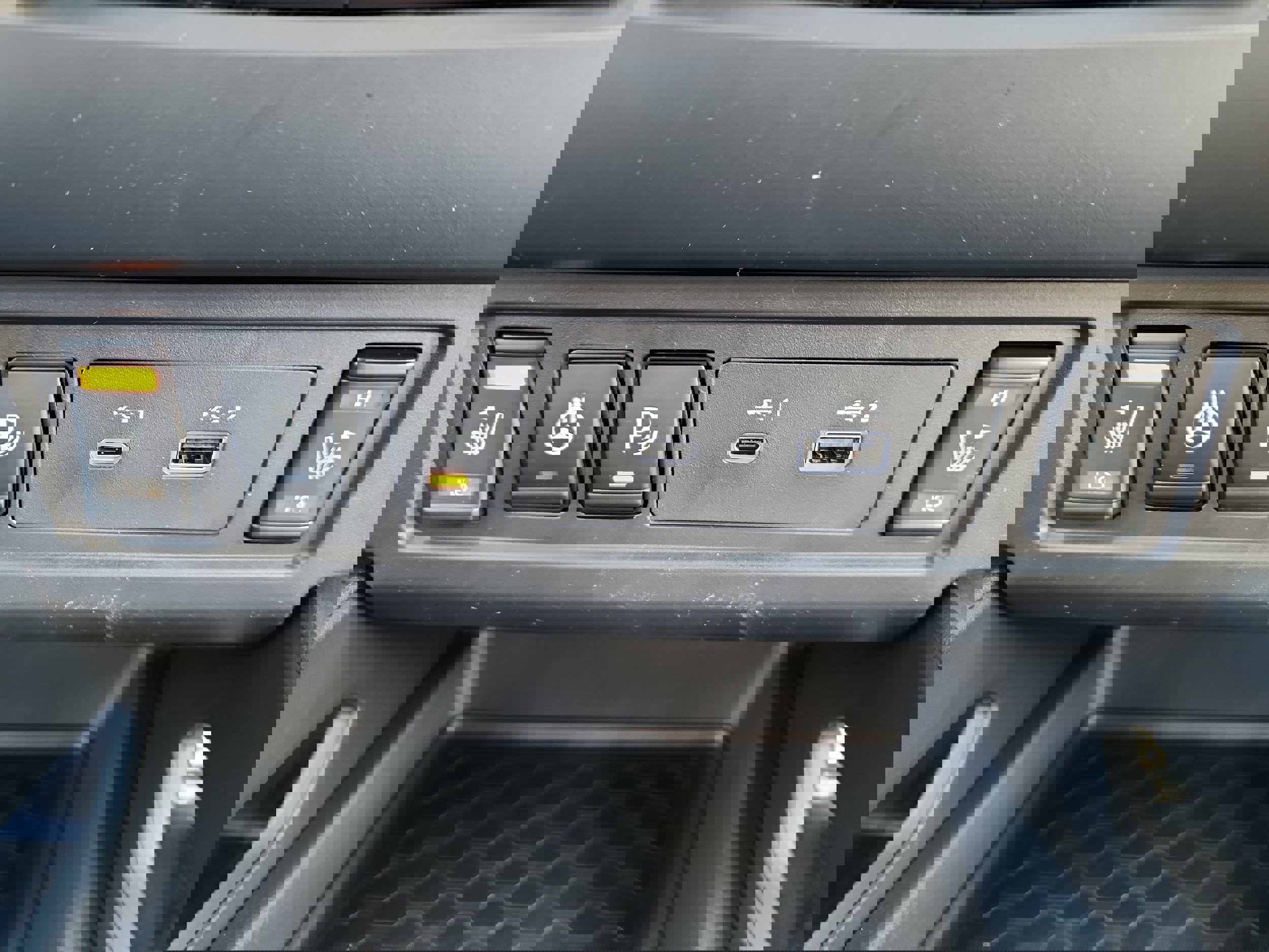 New 2026 Nissan Frontier SV image 14