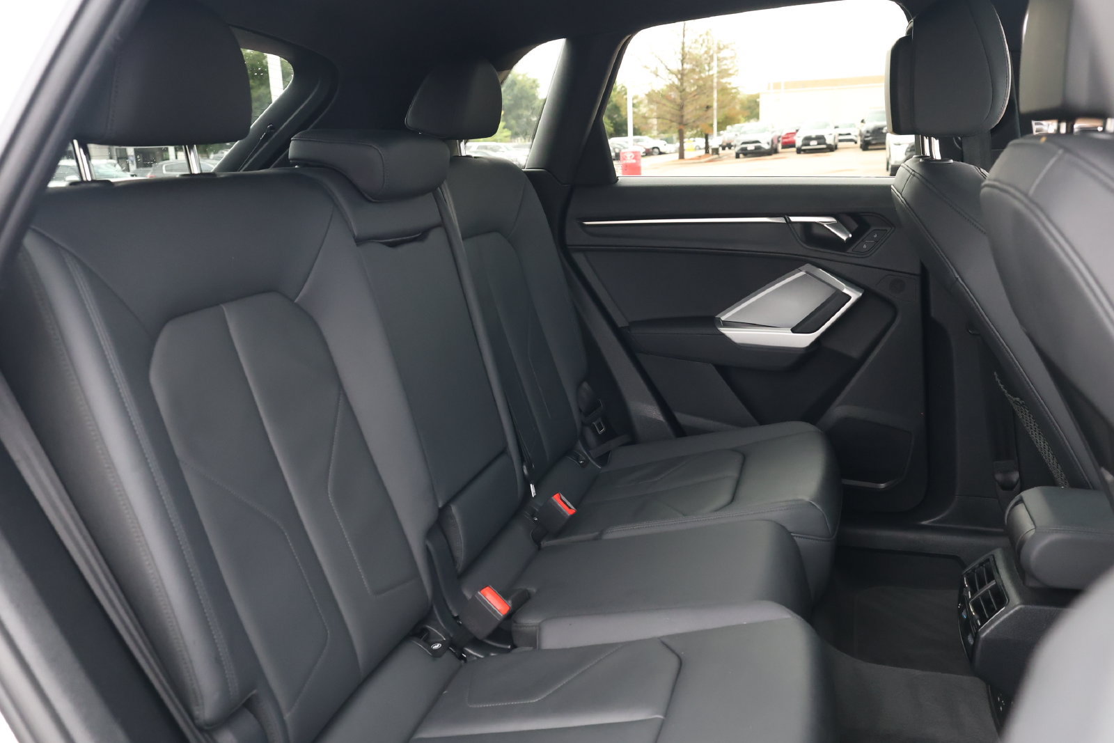 Used 2025 Audi Q3 2.0T Premium AWD/4WD image 31