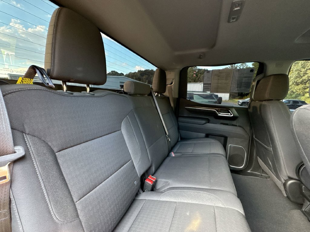 Used 2025 Chevrolet Silverado 1500 LT AWD/4WD image 29