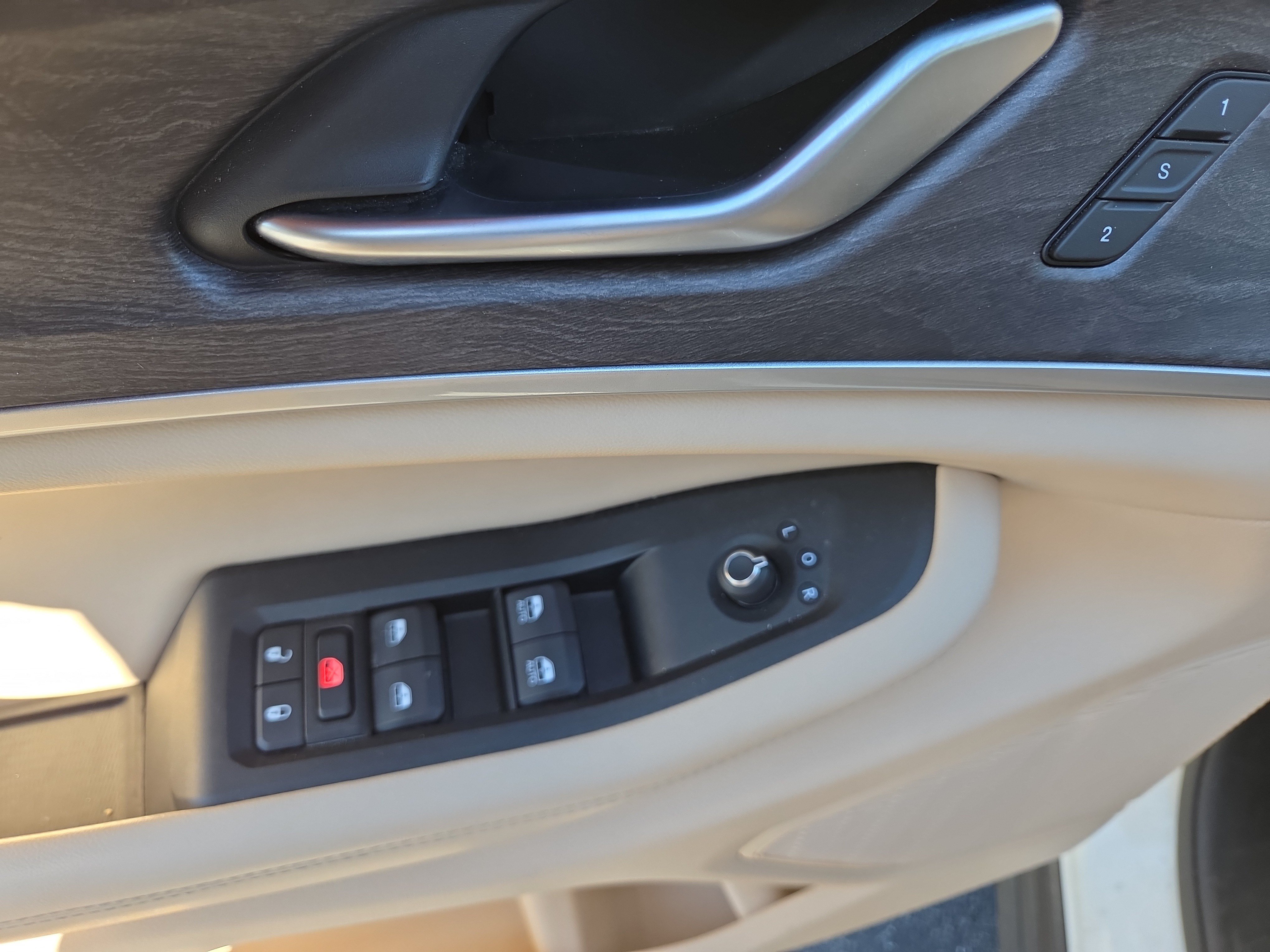 Used 2023 Jeep Grand Cherokee Limited AWD/4WD image 31