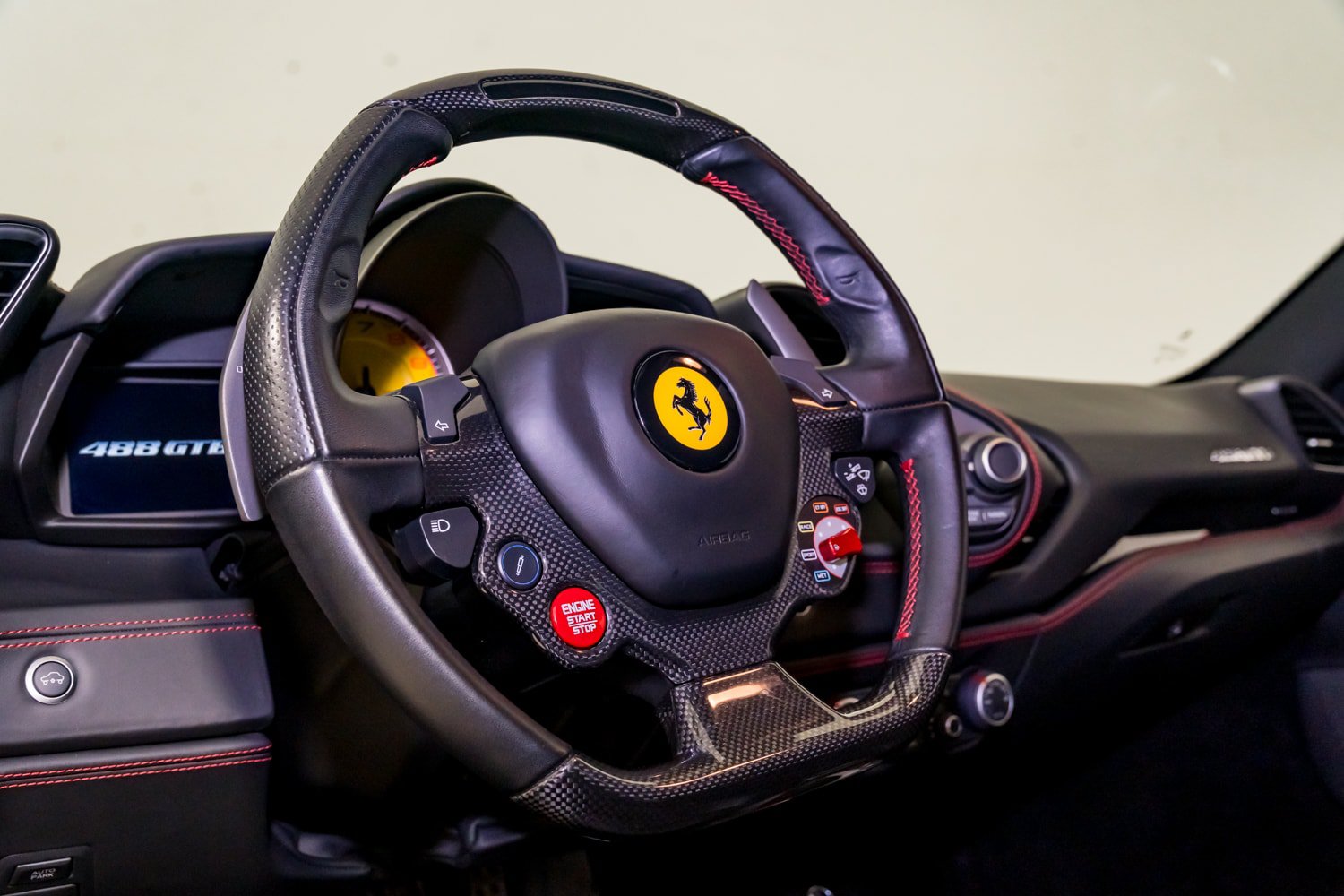 Used 2019 Ferrari 488 GTB RWD image 24