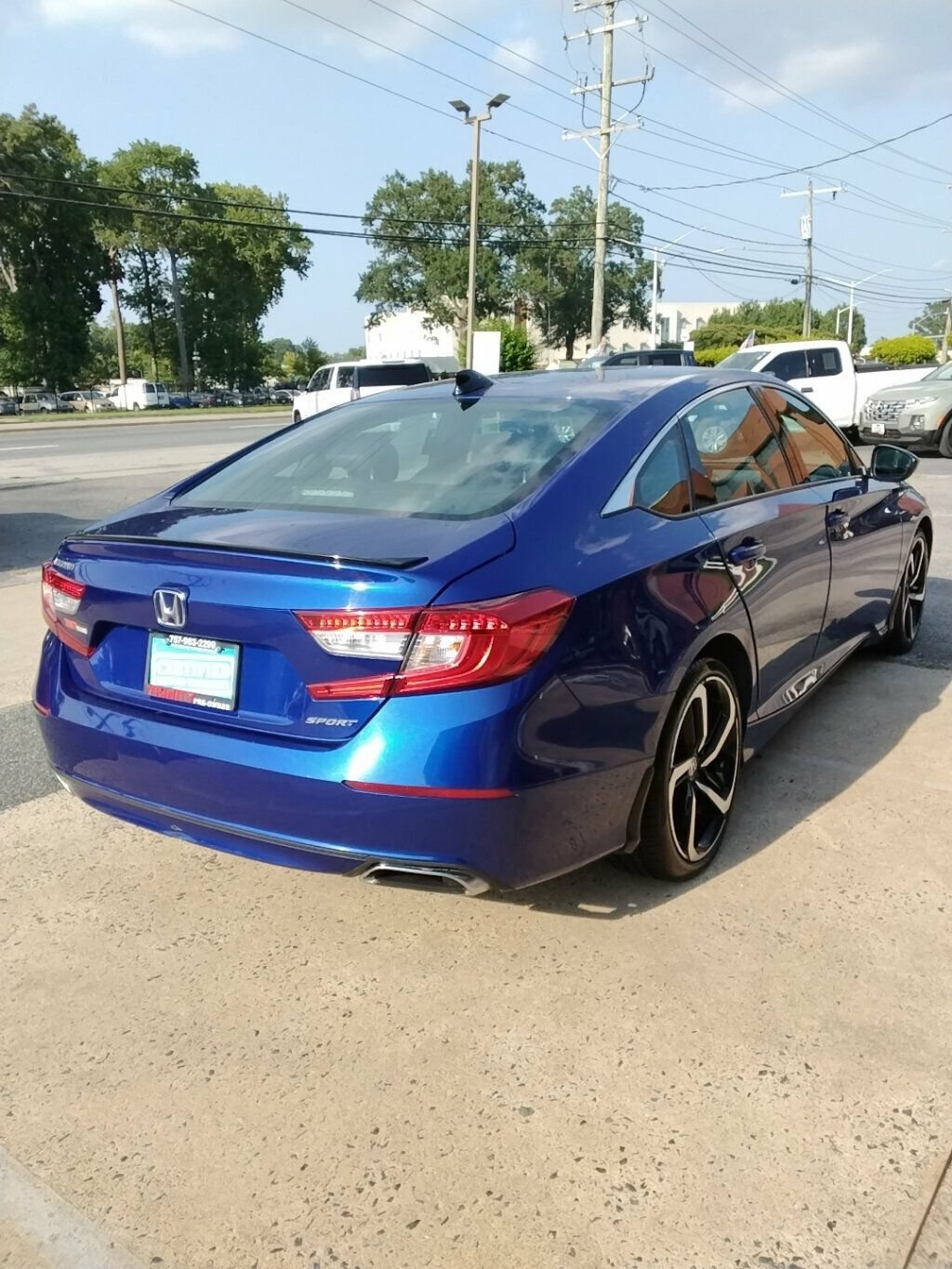 Used 2022 Honda Accord Sport image 4