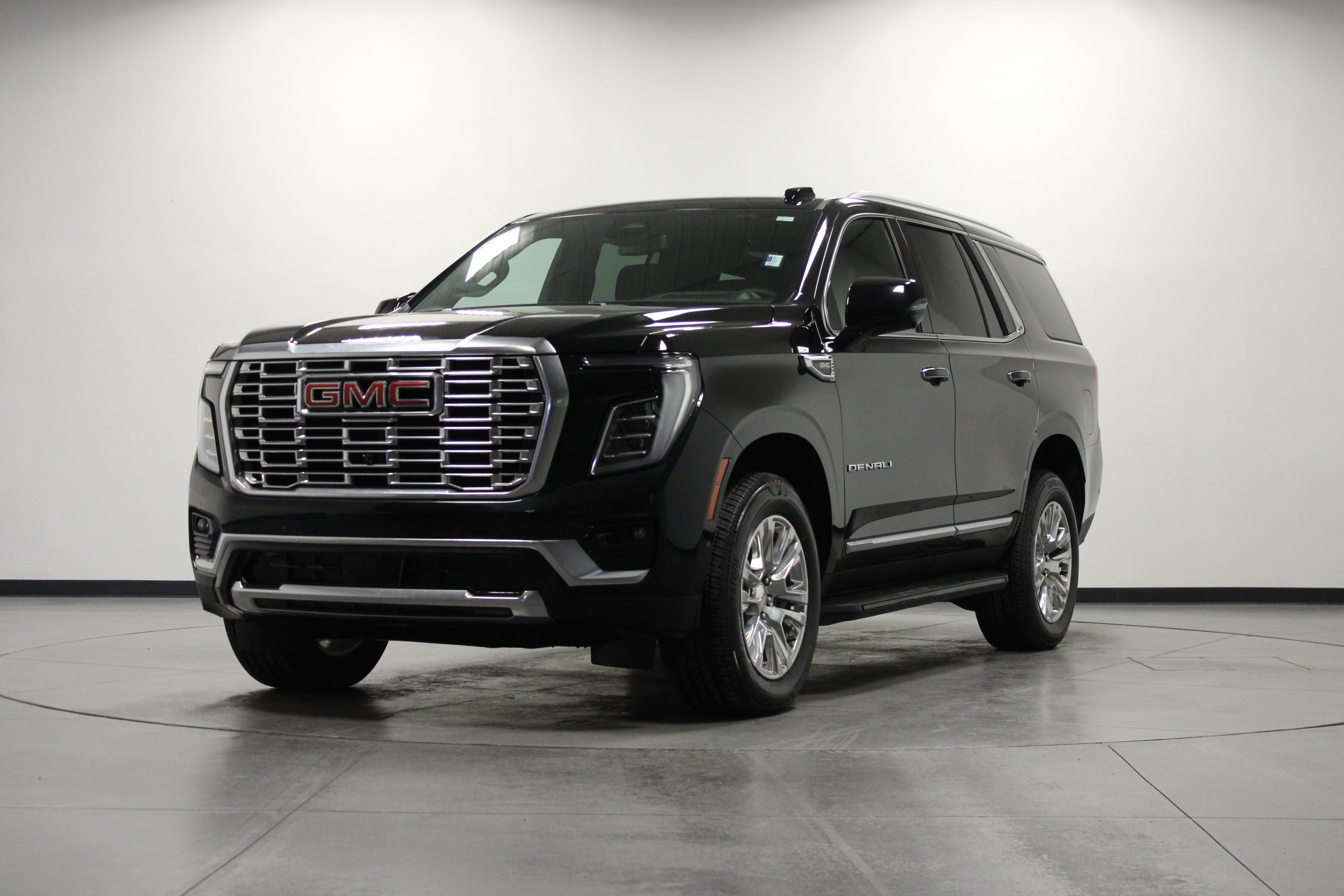 Used 2026 GMC Yukon Denali AWD/4WD image 8