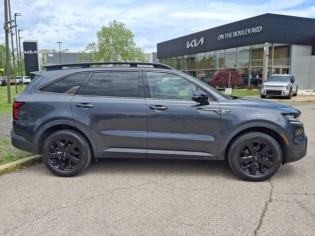 Used 2022 Kia Sorento S w/ Panoramic Sunroof Package AWD/4WD image 7