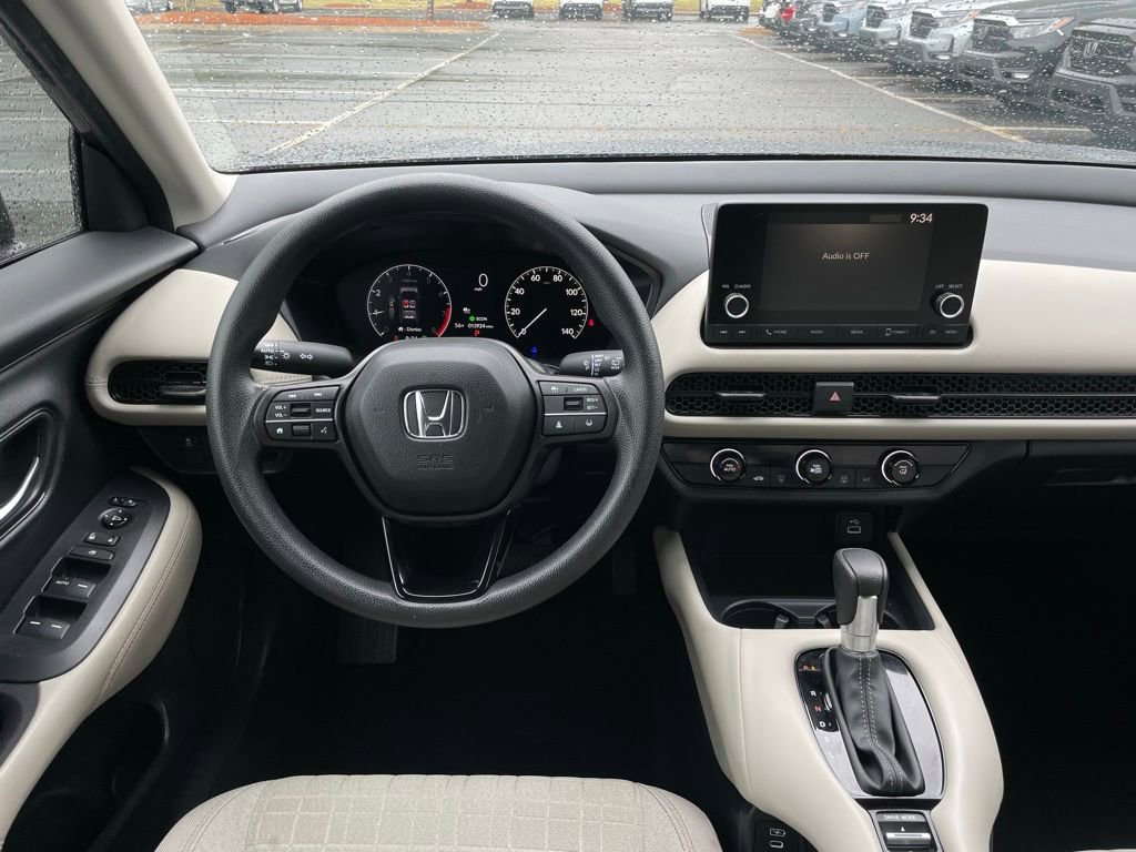 Certified 2025 Honda HR-V LX image 11