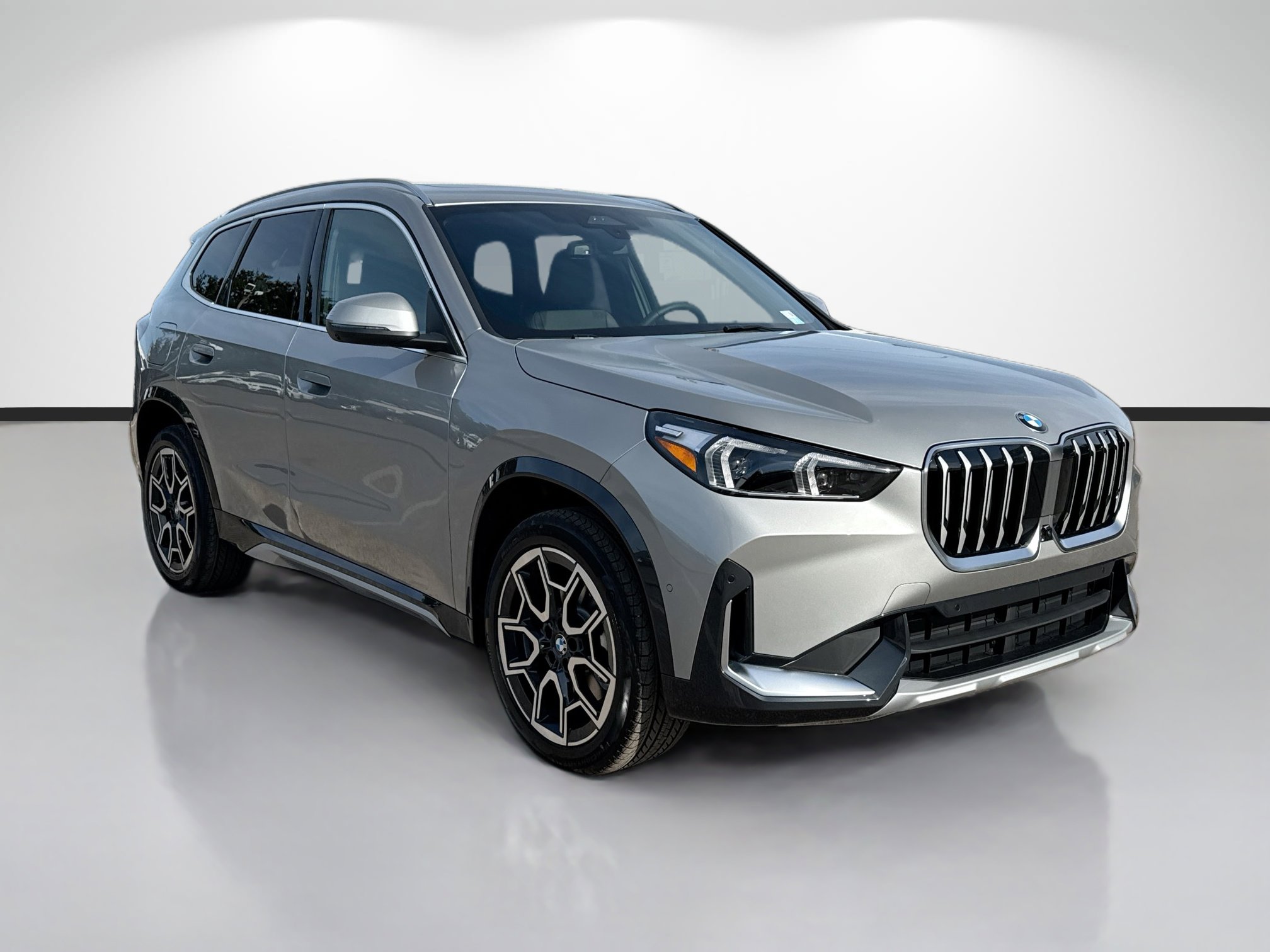 New 2026 BMW X1 xDrive28i w/ Technology Package image 1