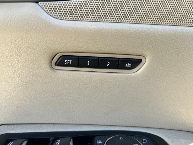 Used 2018 Cadillac XT5 Luxury w/ Driver Awareness Package AWD/4WD image 13