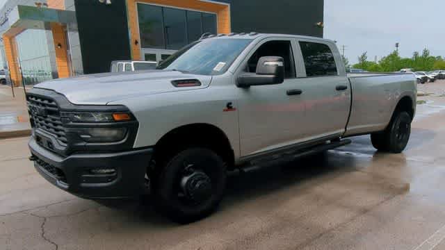 New 2026 RAM 3500 Tradesman AWD/4WD image 4