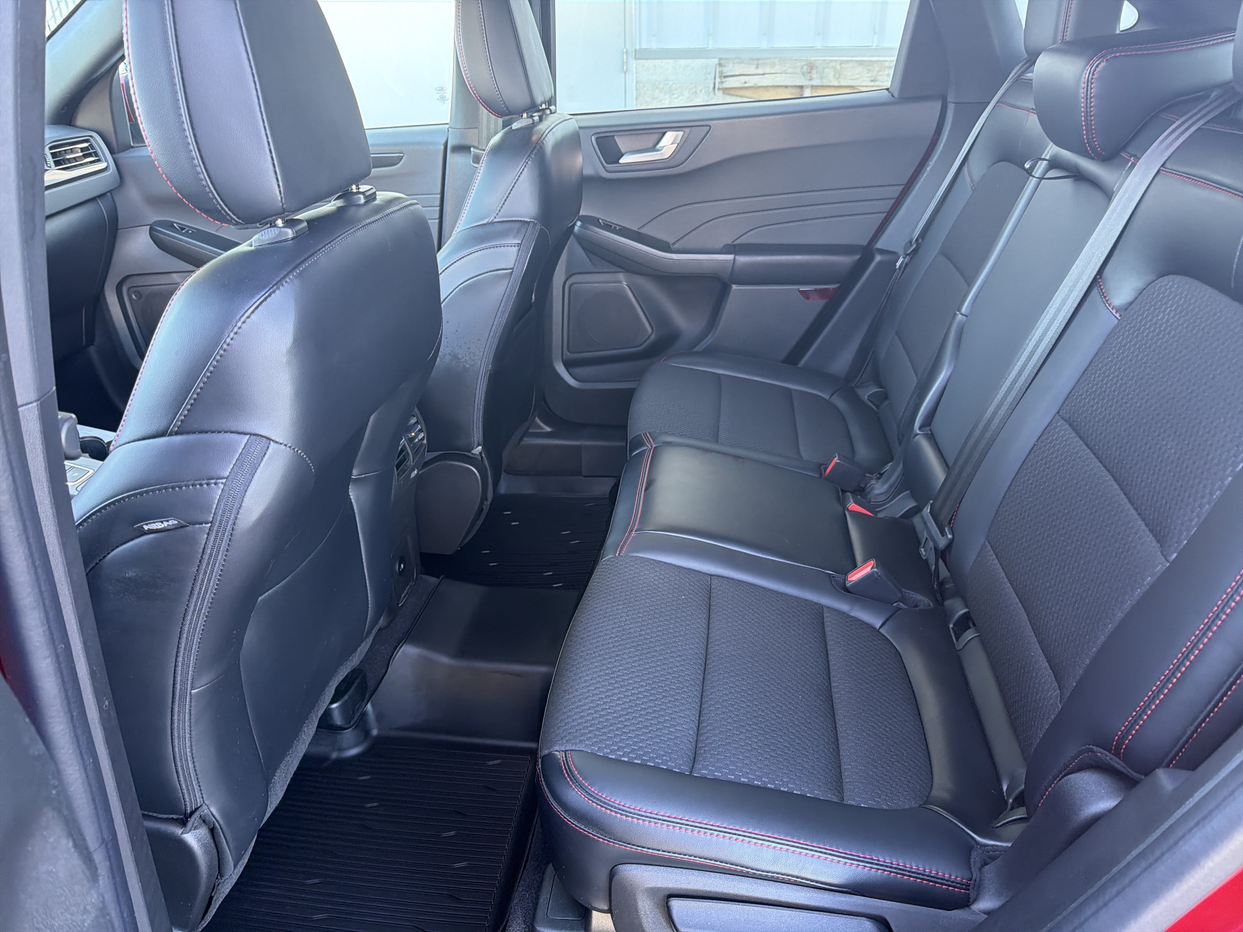 Certified 2023 Ford Escape ST-Line Elite AWD/4WD image 28