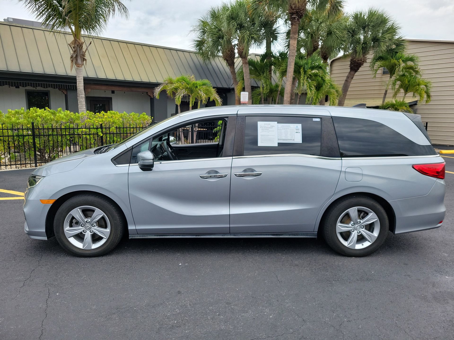 Used 2019 Honda Odyssey EX image 8