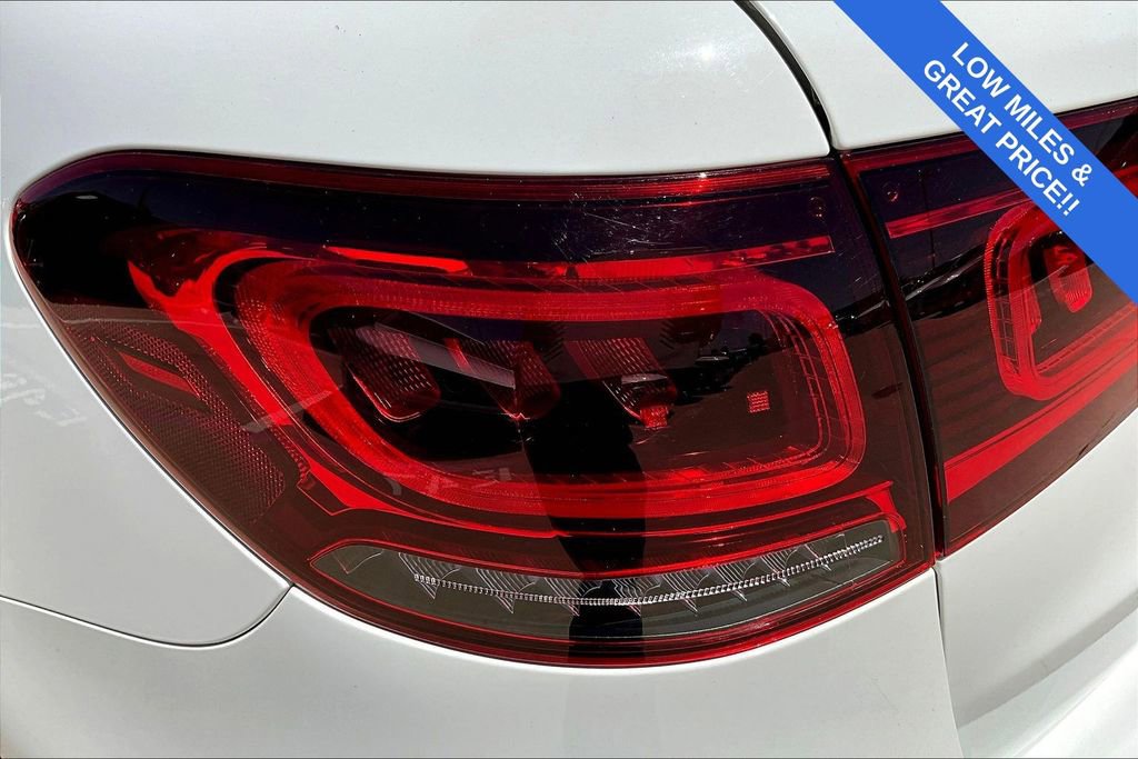 Used 2022 Mercedes-Benz GLC 300 image 40