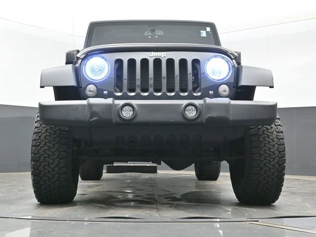 Used 2016 Jeep Wrangler Unlimited Rubicon w/ Connectivity Group image 19