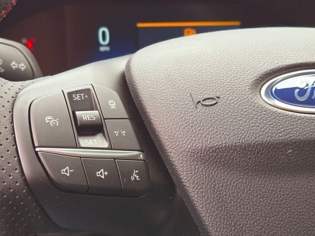 New 2025 Ford Escape ST-Line w/ Tech Pack #1 image 33