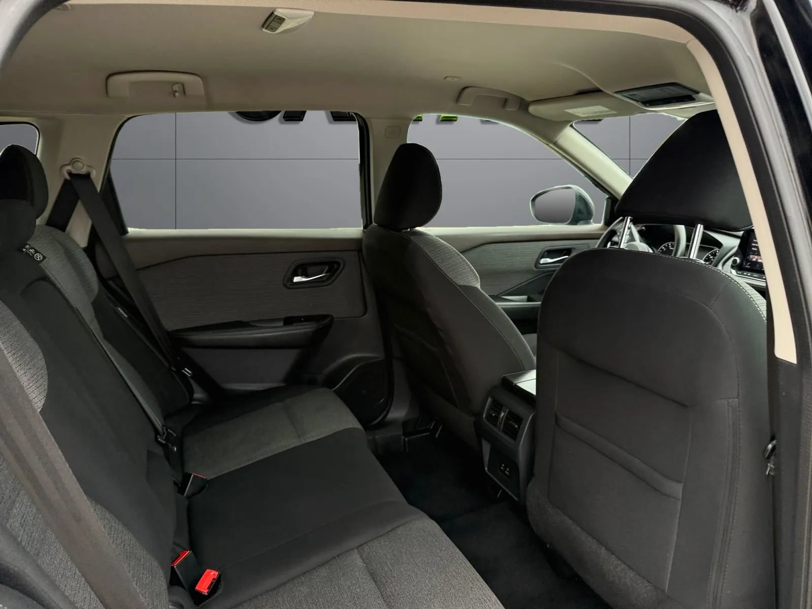 Used 2022 Nissan Rogue SV AWD/4WD image 21