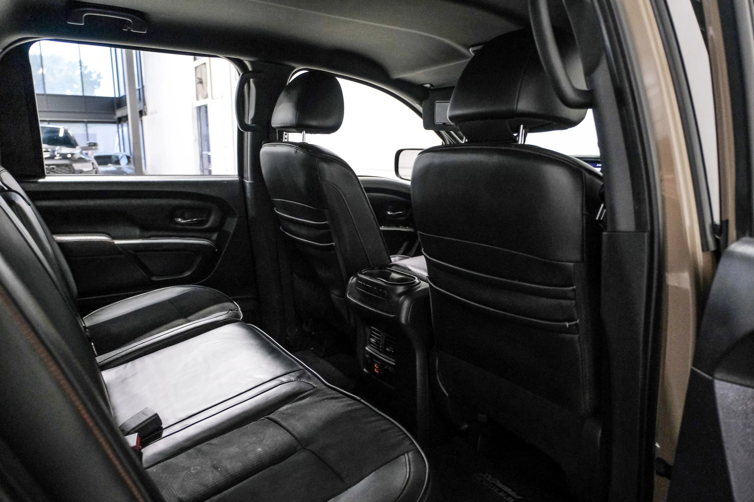 Used 2021 Nissan Titan PRO-4X w/ Off Road Protection Package image 36