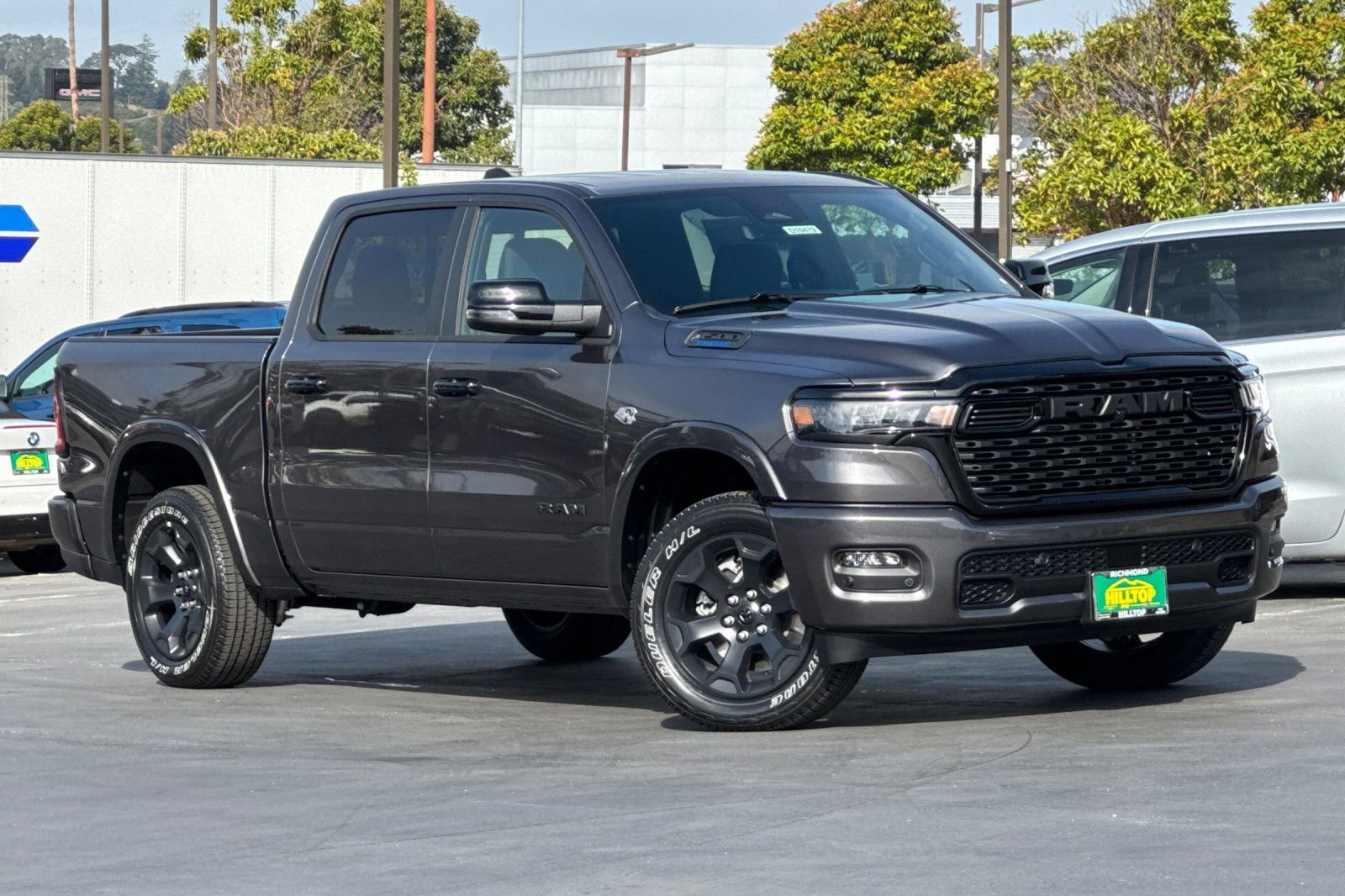 New 2026 RAM 1500 4x4 Crew Cab image 2