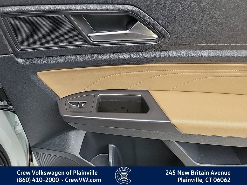 Certified 2022 Volkswagen Atlas Cross Sport SE w/ Panoramic Sunroof Package image 47