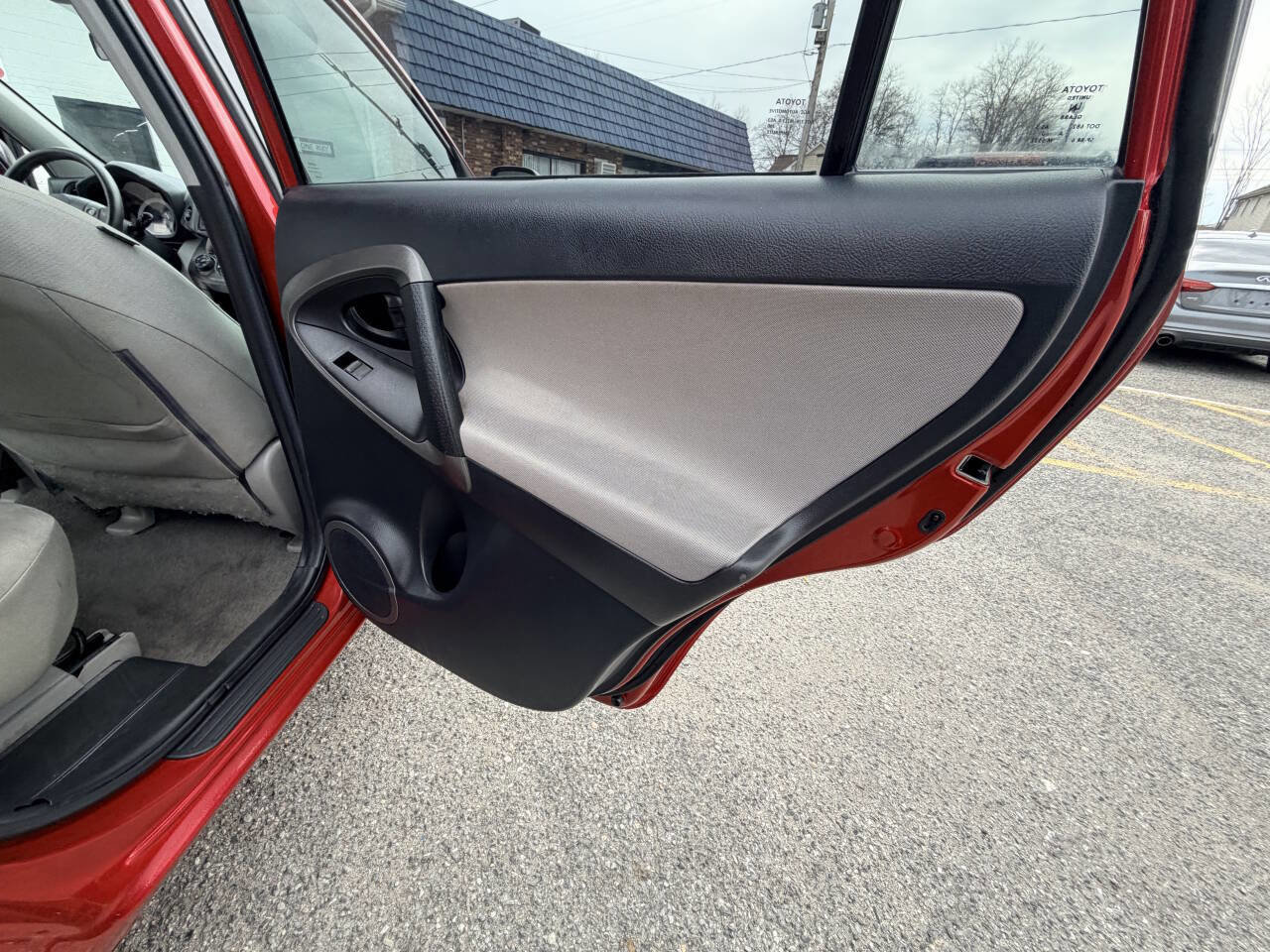 Used 2012 Toyota RAV4 4WD w/ Value Pkg image 42