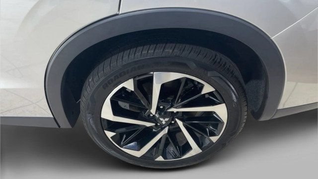 Used 2024 Mitsubishi Outlander SE AWD/4WD image 7
