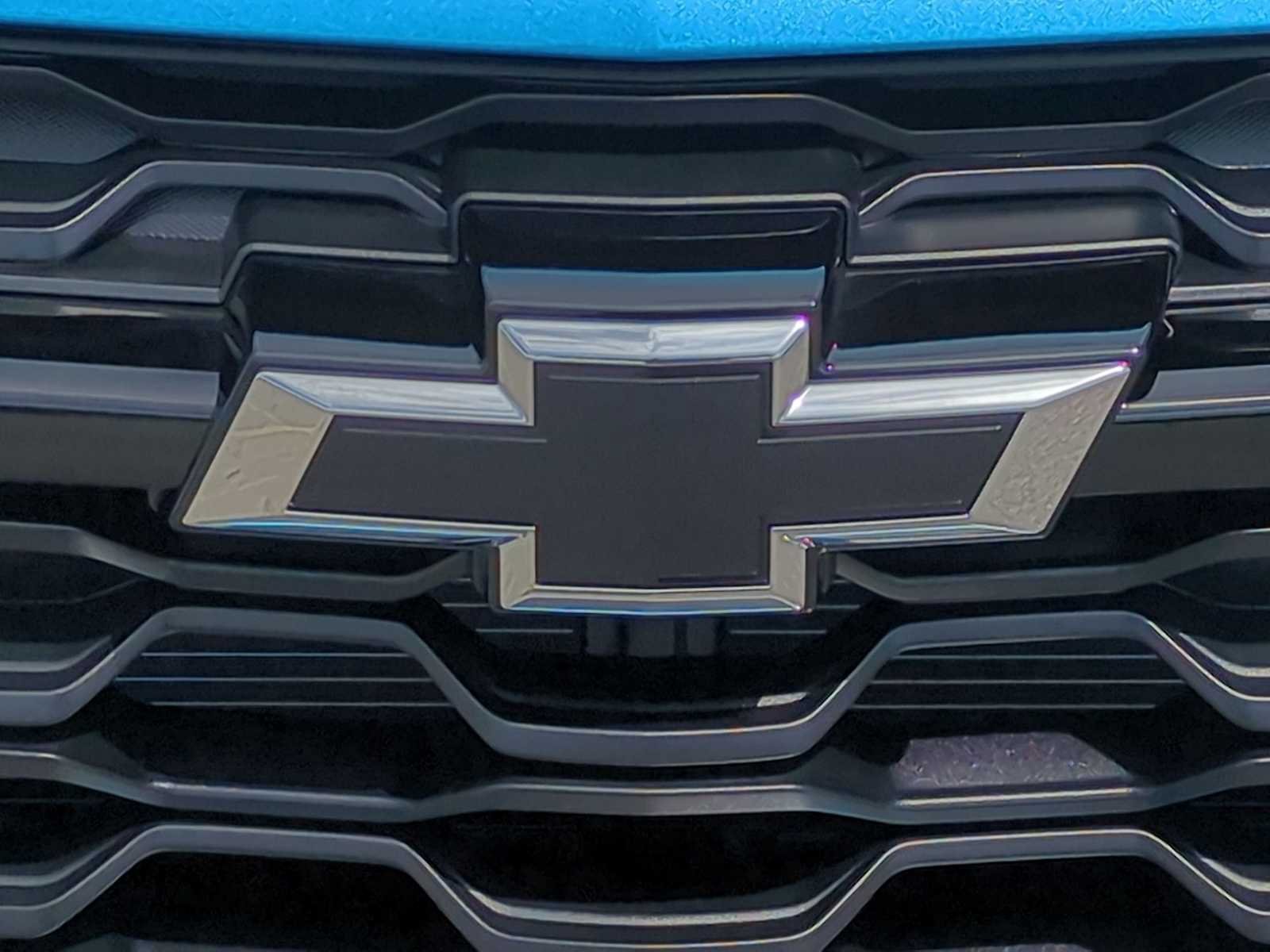 New 2026 Chevrolet Trax LT w/ Midnight Edition FWD image 8