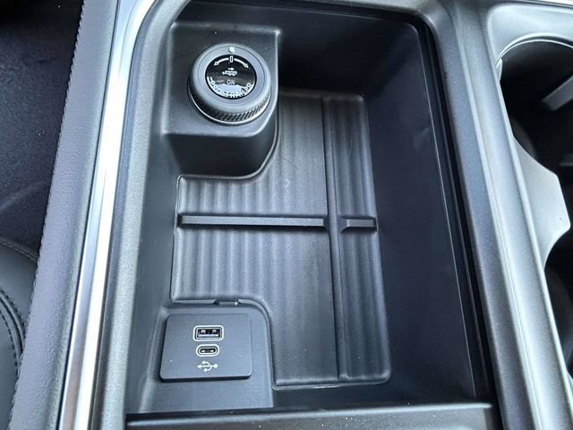 New 2027 Ford Expedition Max Active RWD image 15